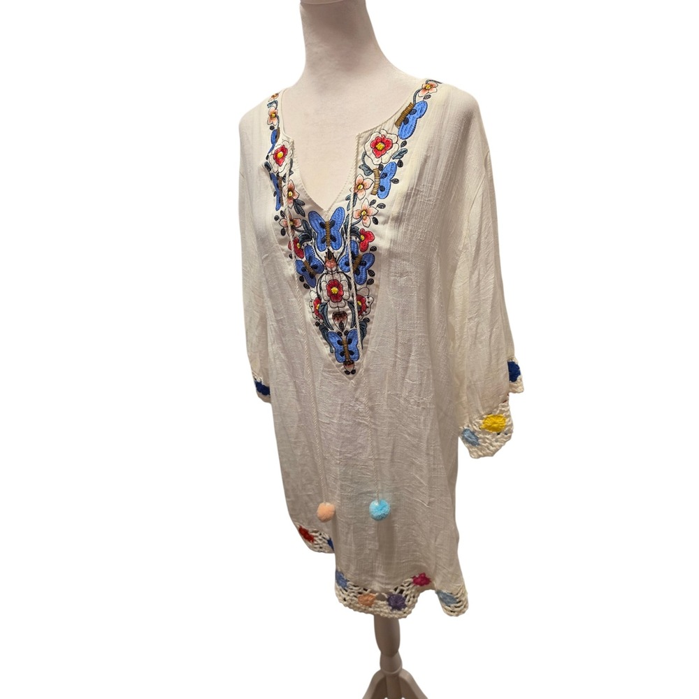 Finovas White Embroidered Butterfly Floral Tunic Top Crochet Trim Pom Pom Tassel - Picture 3 of 11